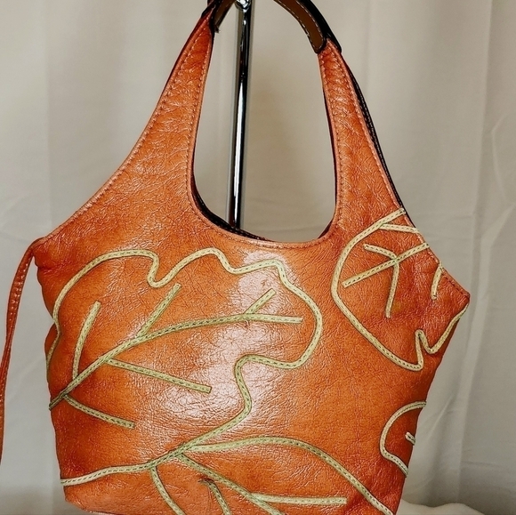 VINTAGE NINE  WEST LEATHER SHOULDER BAG - Picture 4 of 7